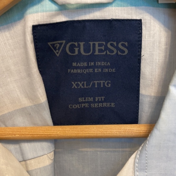 Guess button down shirt - Picture 2 of 3